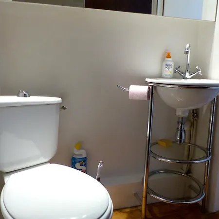 Delightful  1 Bedroom - Eiffel View Apartment *