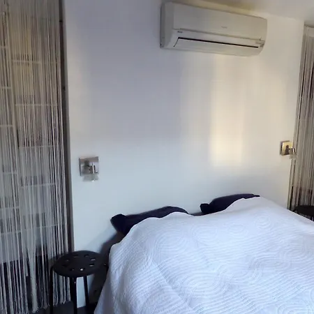 Apartment Delightful  1 Bedroom - Eiffel View Paris