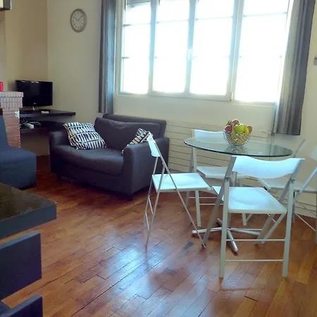 Delightful  1 Bedroom - Eiffel View Apartment