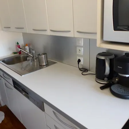 Delightful  1 Bedroom - Eiffel View Apartment Paris