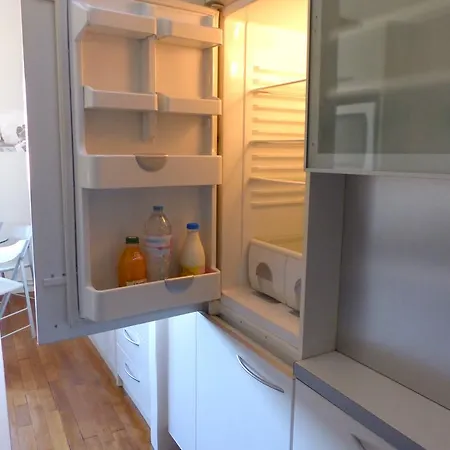 Delightful  1 Bedroom - Eiffel View *